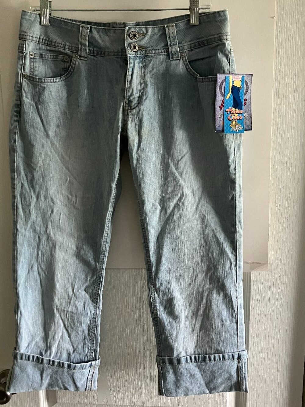 Women Angels Capri Jeans Size 13 Pockets Zipper and Button Cuffed Legs READ